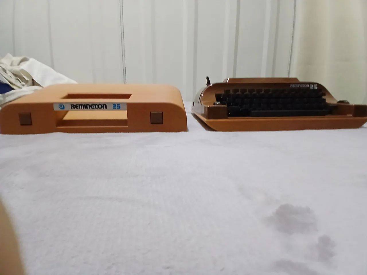 Máquina de escrever Remington 2565580494079874122