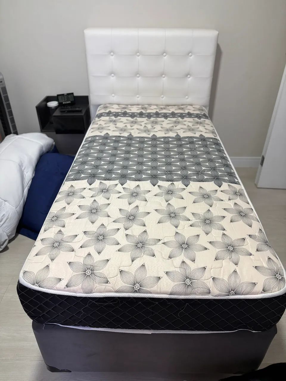 Cama box solteiro com cabeceira 