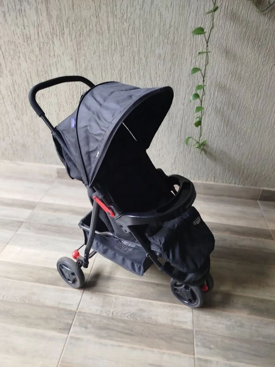 Carrinho de bebê Cosco 
