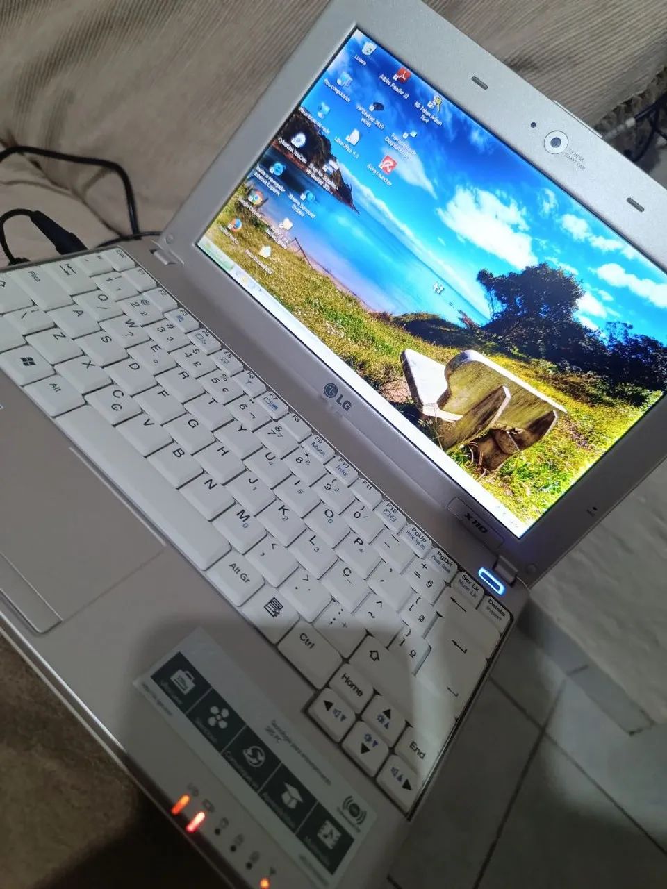 netbook LG X110 branco de 10 polegadas - Foto 3