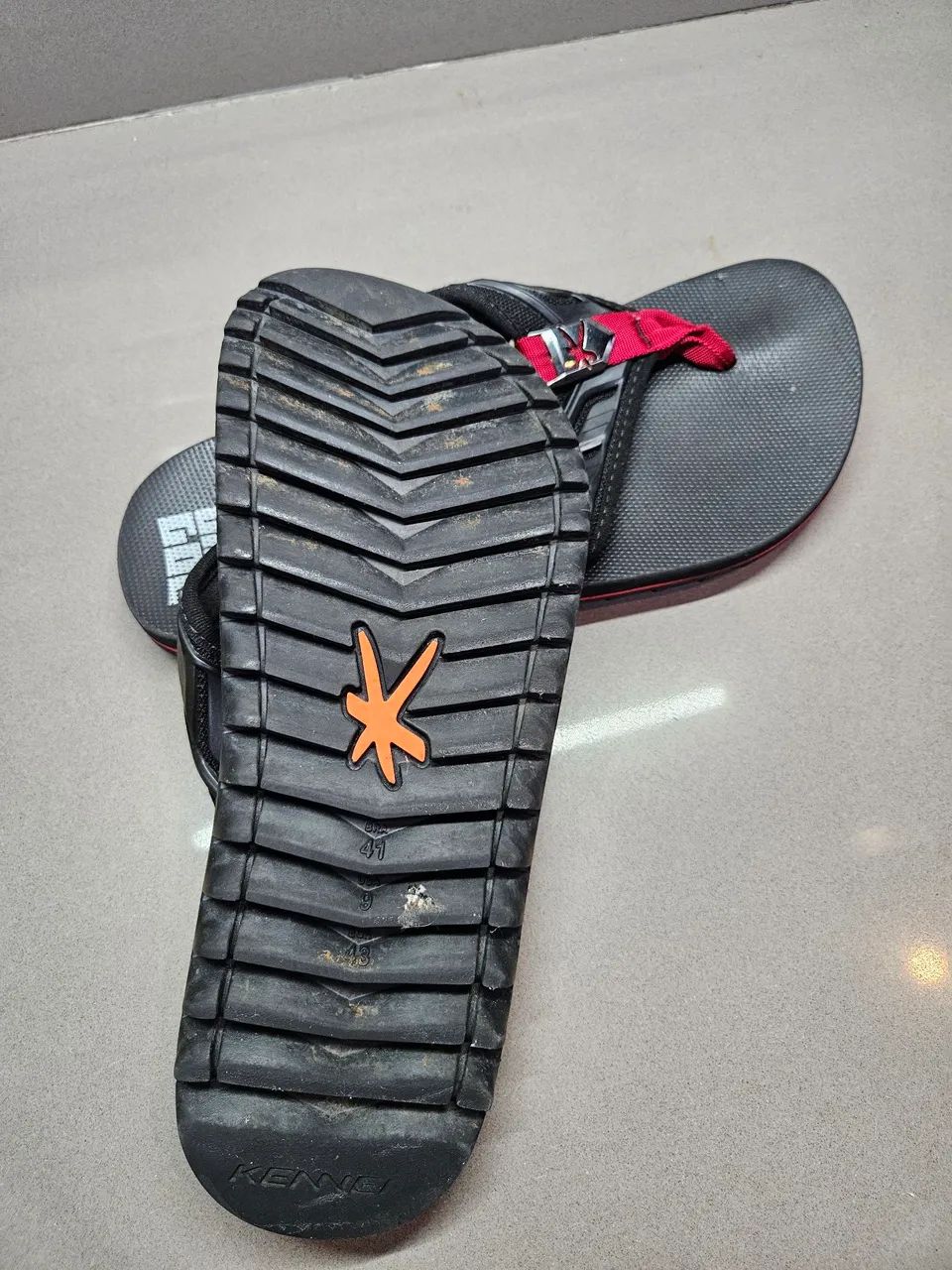 Chinelo kenner Gabgol usado - Foto 4