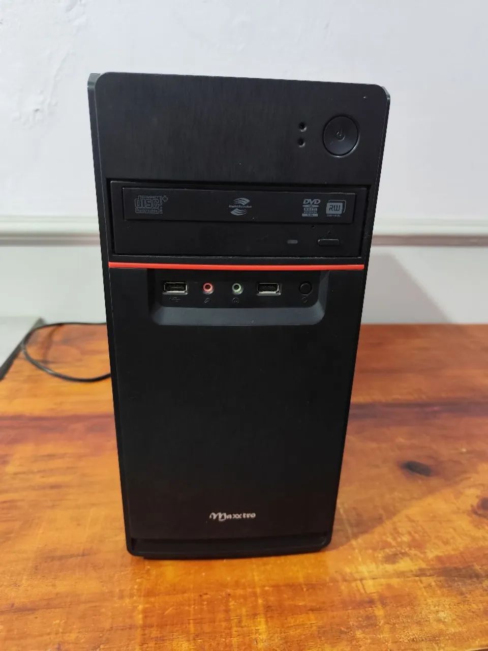Computador Intel core duo 4 GB pra  retirar peças 