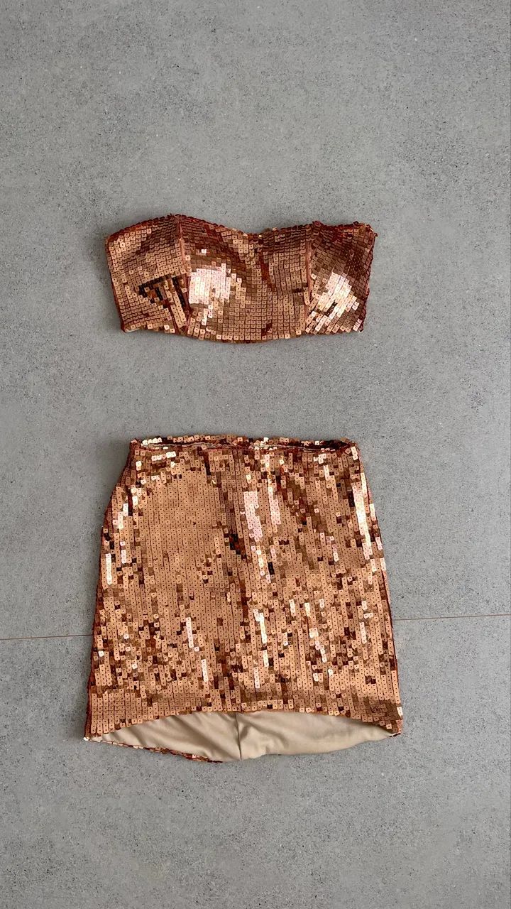 Conjunto de brilho dourado - P