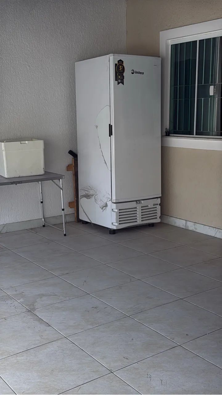 Freezer Imbera 569L 220v 