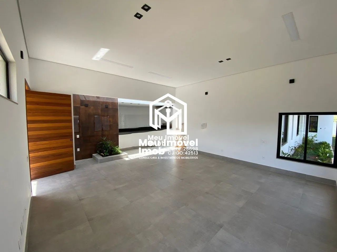 Casa 4 Quartos 2 Suítes 2 Vagas Lt 800m² Útil 260m² - Foto 2