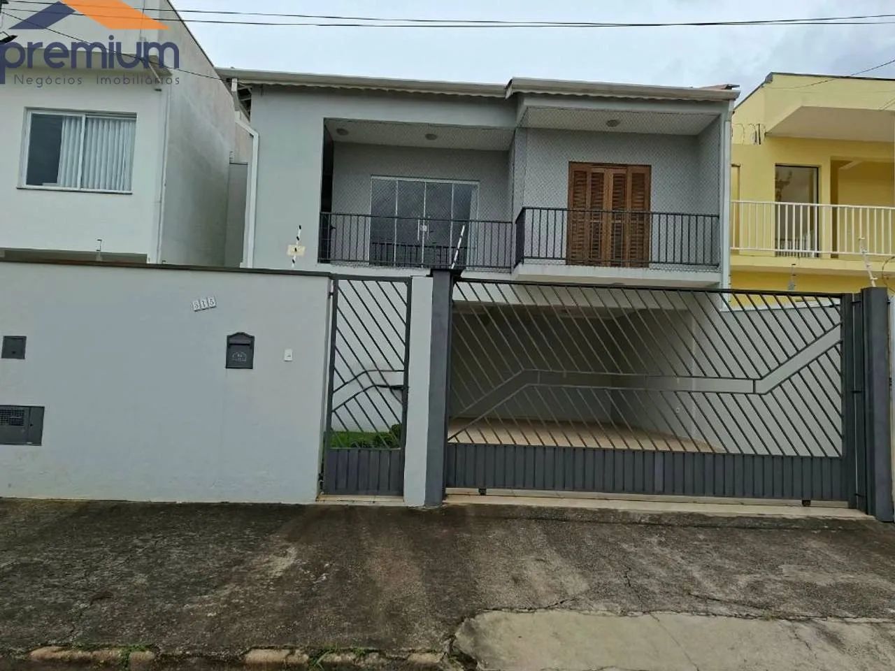 Casa fantástica-Sofisticação, conforto e lazer !