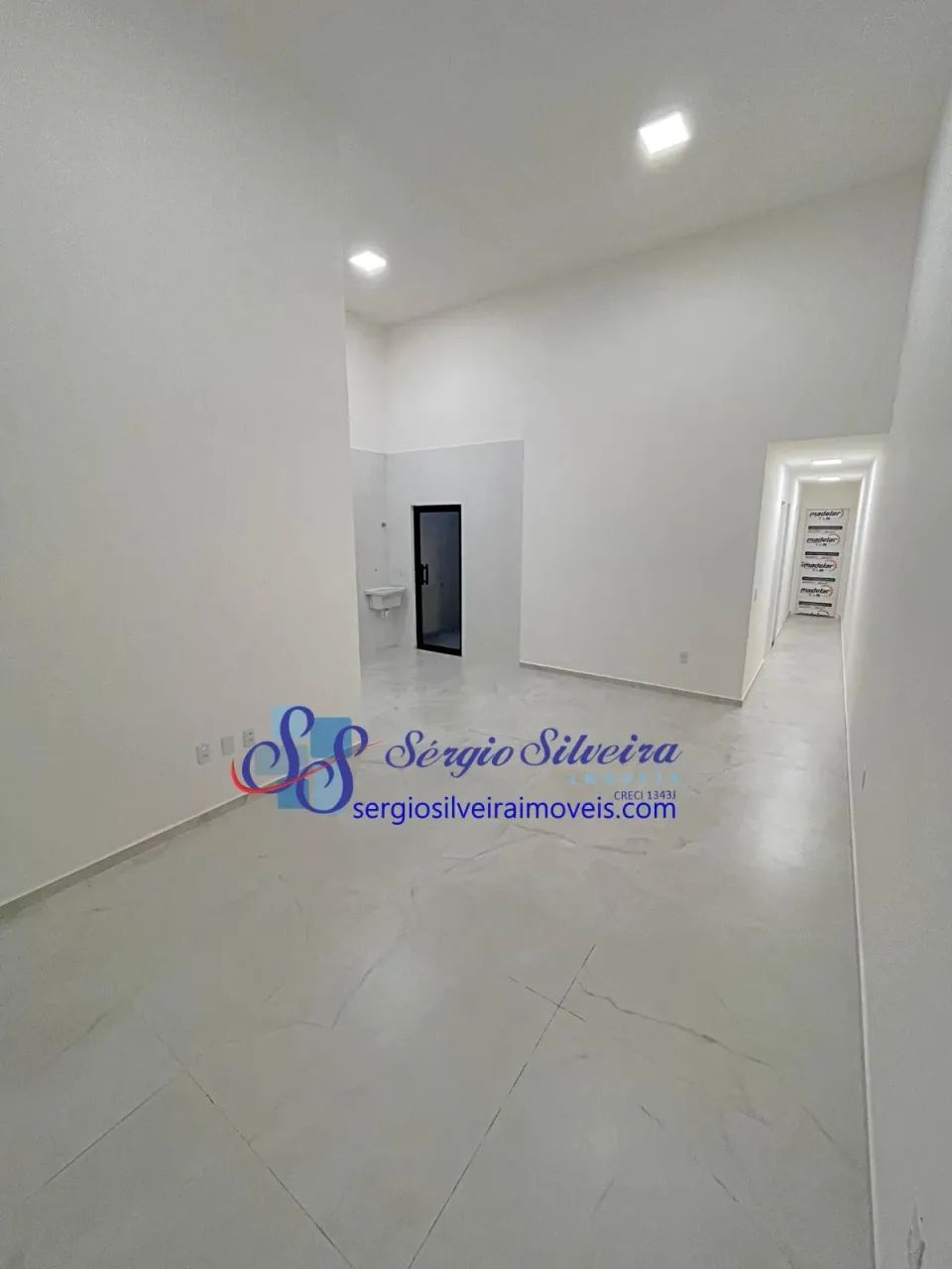 Linda casa com 3 suítes e acabamento moderno em Eusébio! - Foto 5