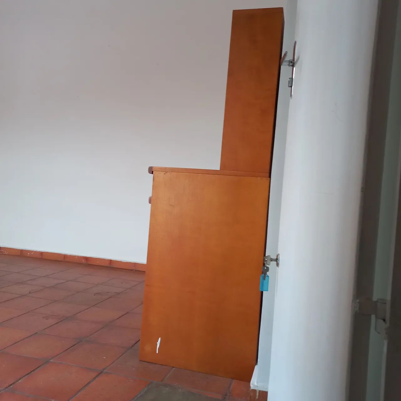 Escrivaninha com estante - Foto 2
