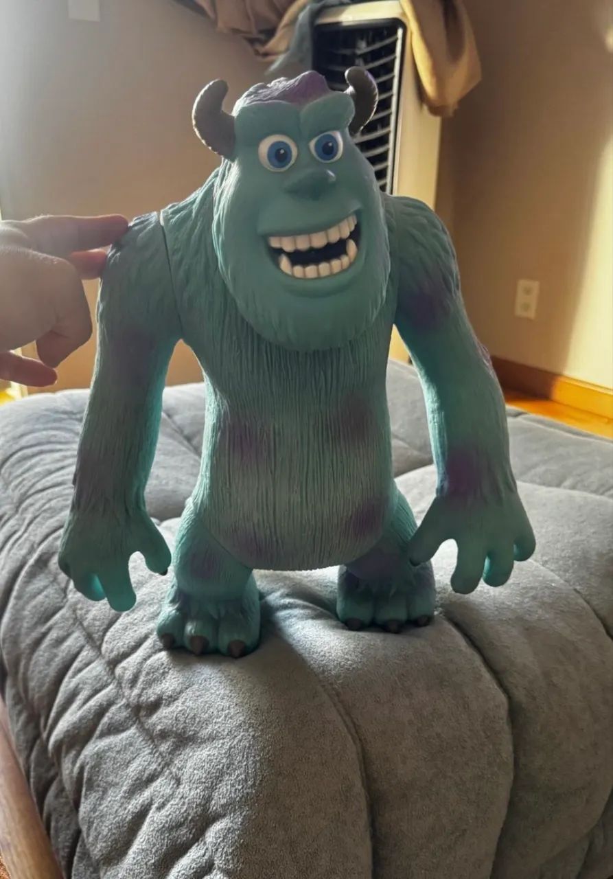 Montros SA Mike e Sulley - Foto 4