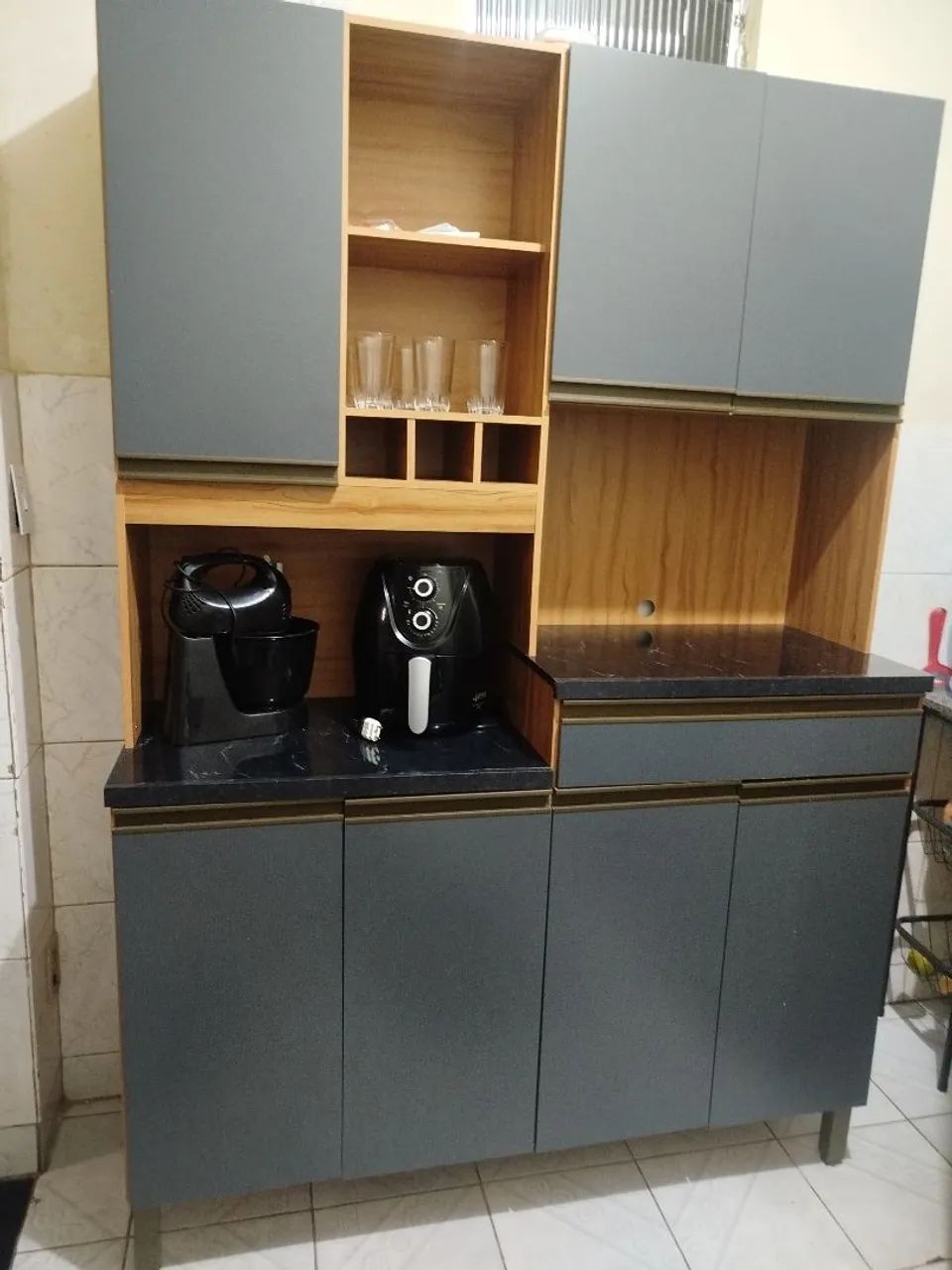 Armário semi novo