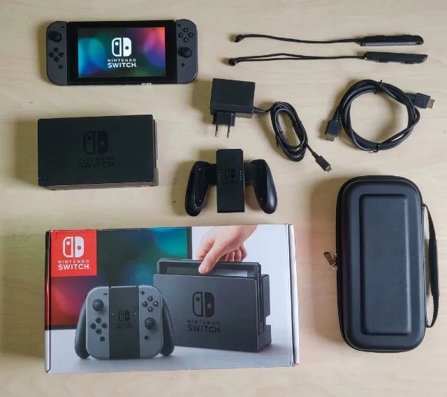Nintendo Switch V1 completo, com case para transporte