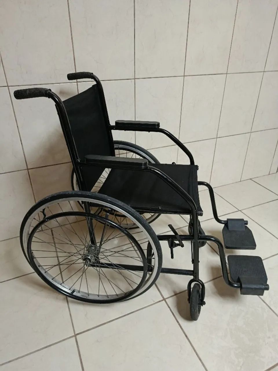 Cadeira de rodas CDS - Foto 3