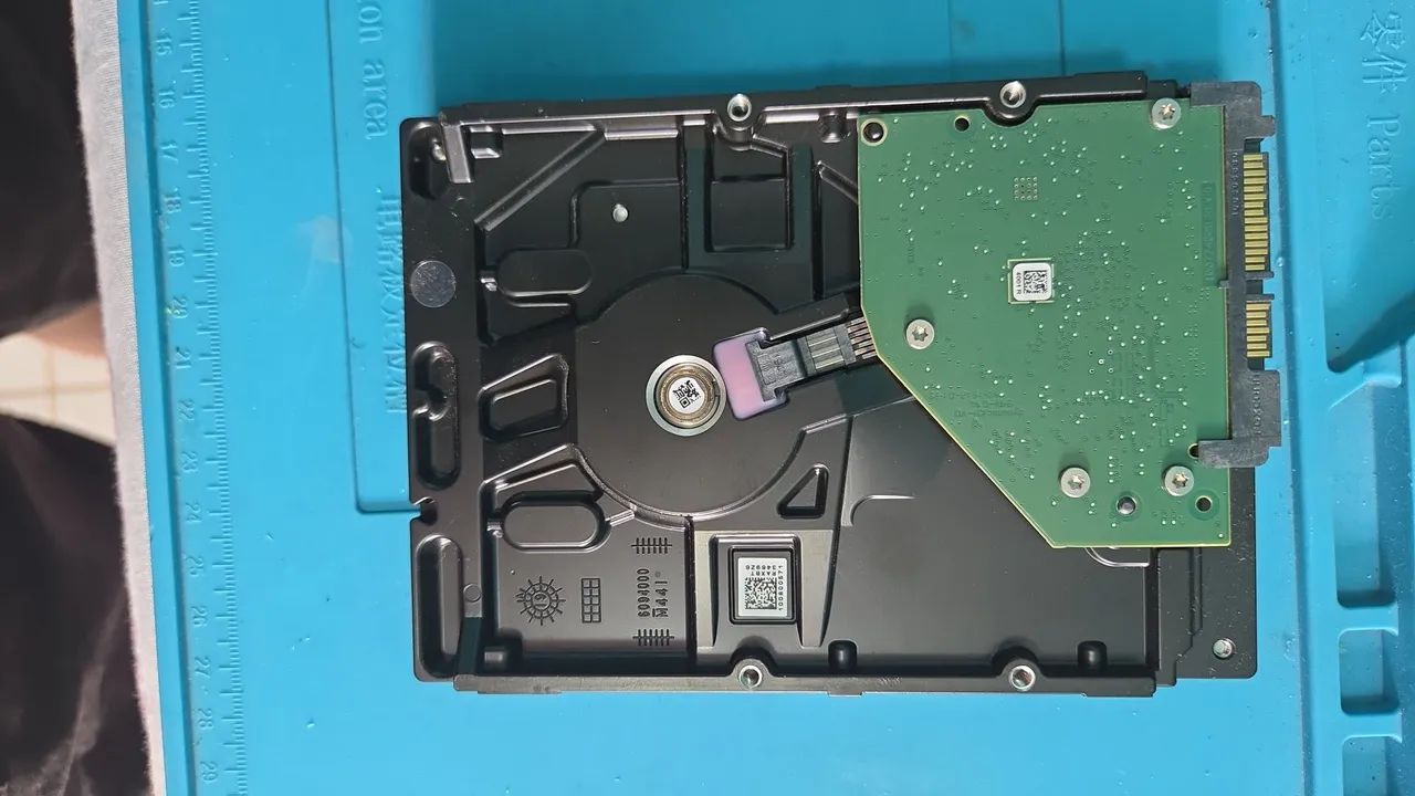 HDD 1TB SEAGATE BARRACUDA - Foto 3