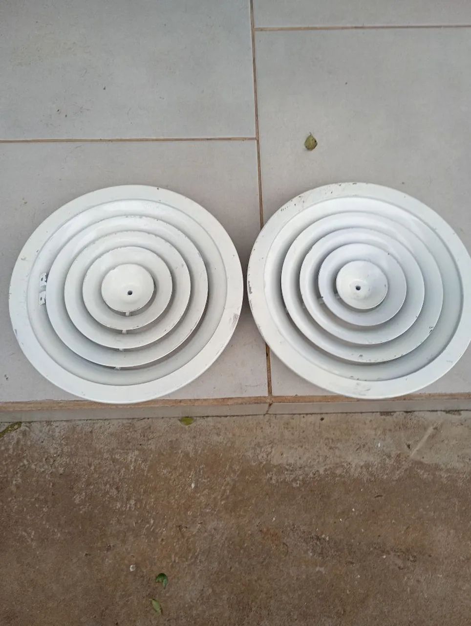 Difusor de ar em alumínio 35cm