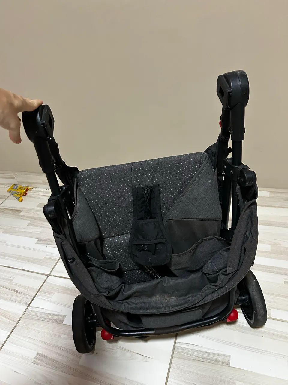 Carrinho de bebê usado  - Foto 2