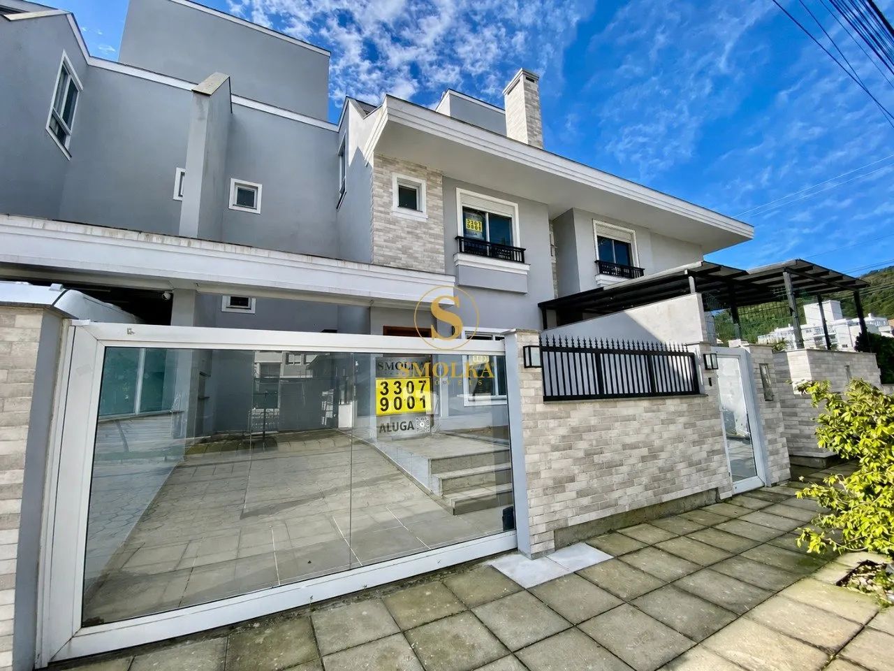 Casa 04 suítes para locação no bairro Jurerê