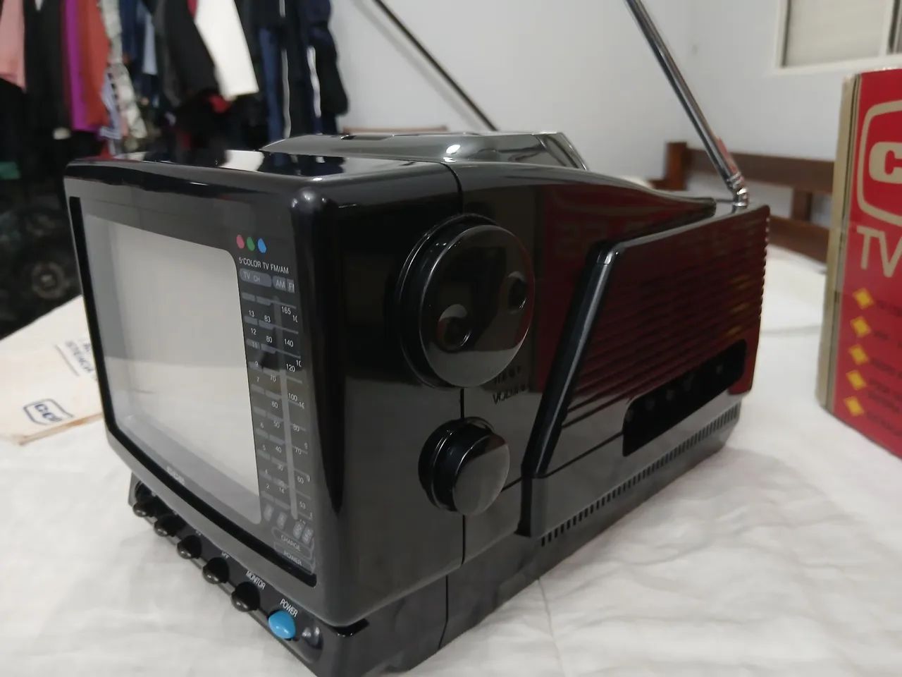 Tv antiga portátil CCE sem usar  - Foto 3