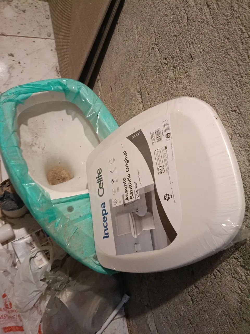 Vende-se Vaso acoplado Celite novo - Foto 3