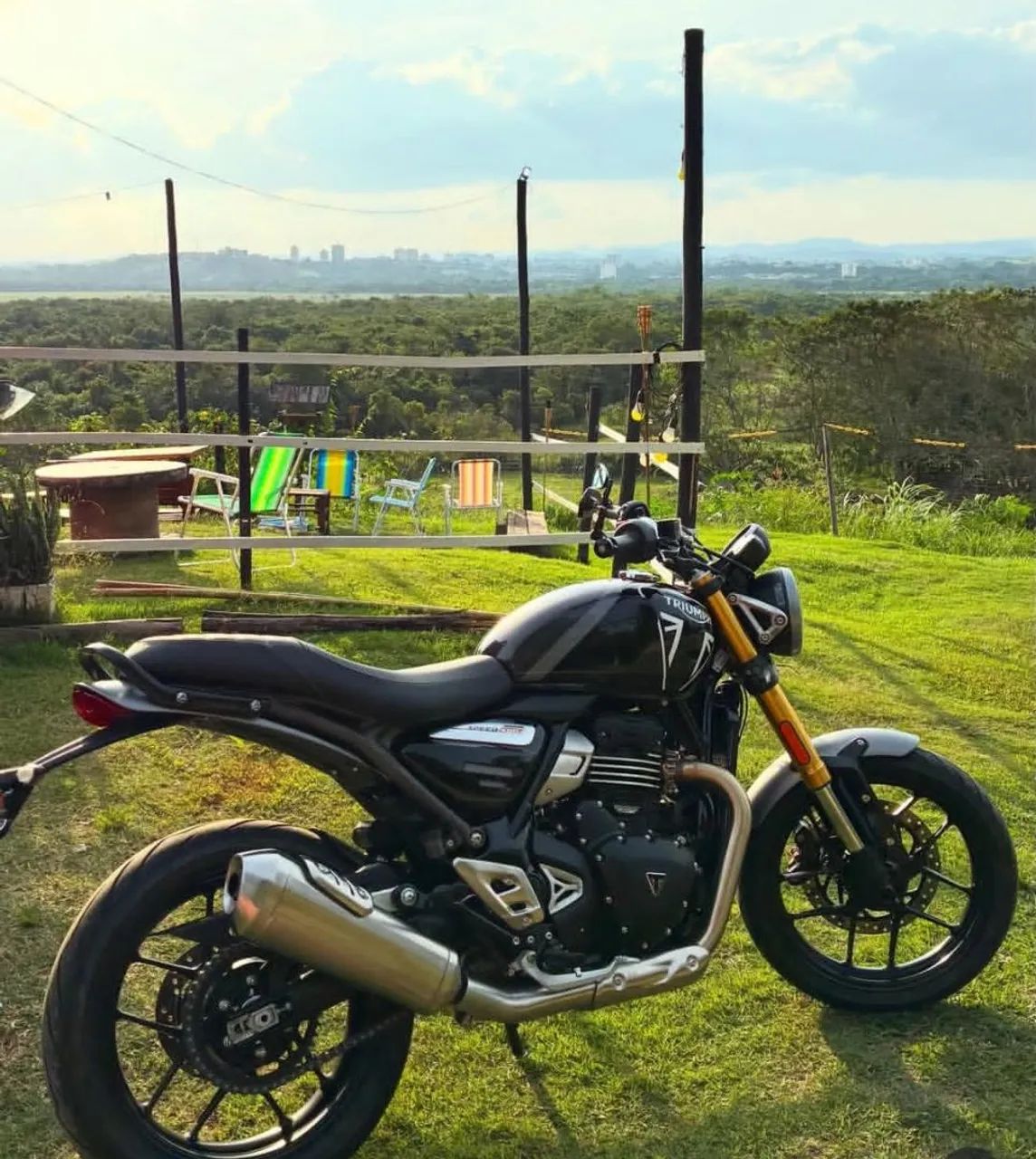 Speed 400 Triumph  - Foto 2