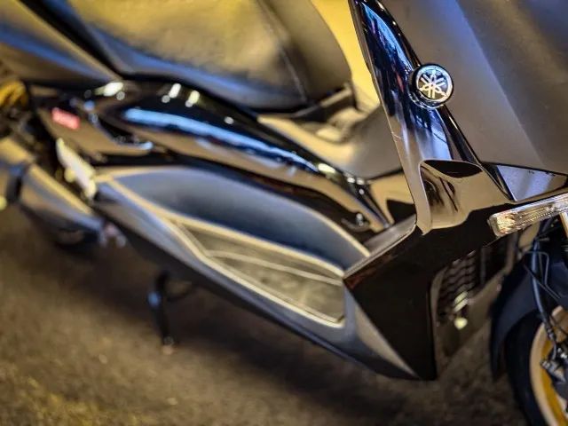 YAMAHA XMAX 2021 - Foto 3