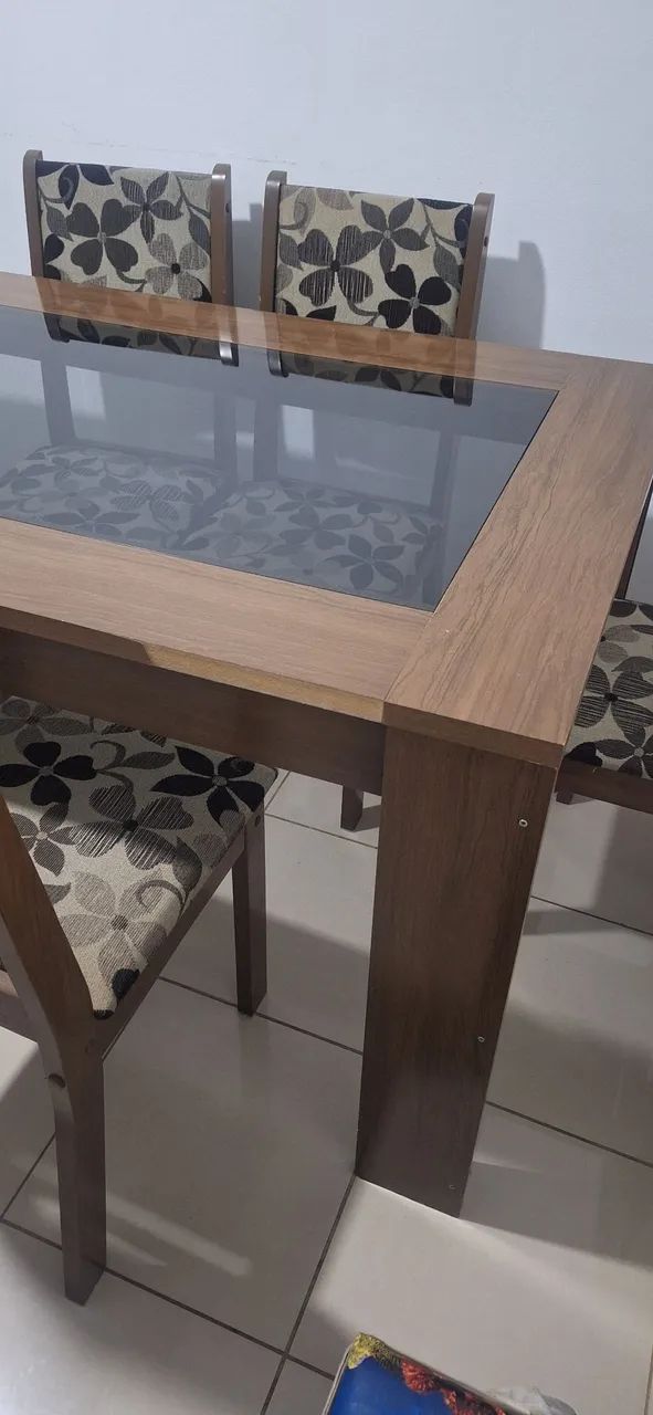  Mesa de 6 cadeiras - Foto 2