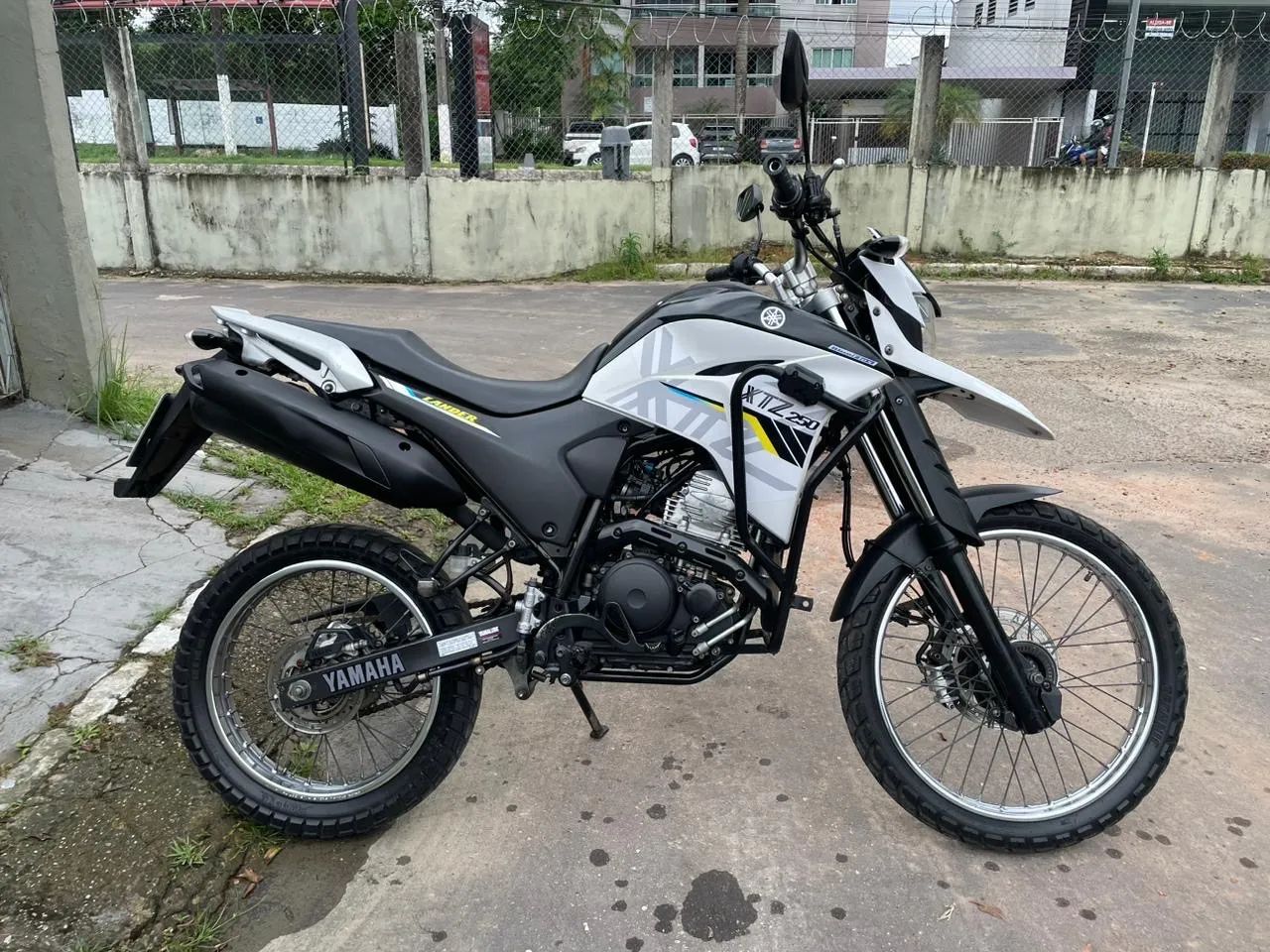 Yamaha XTZ Lander 
