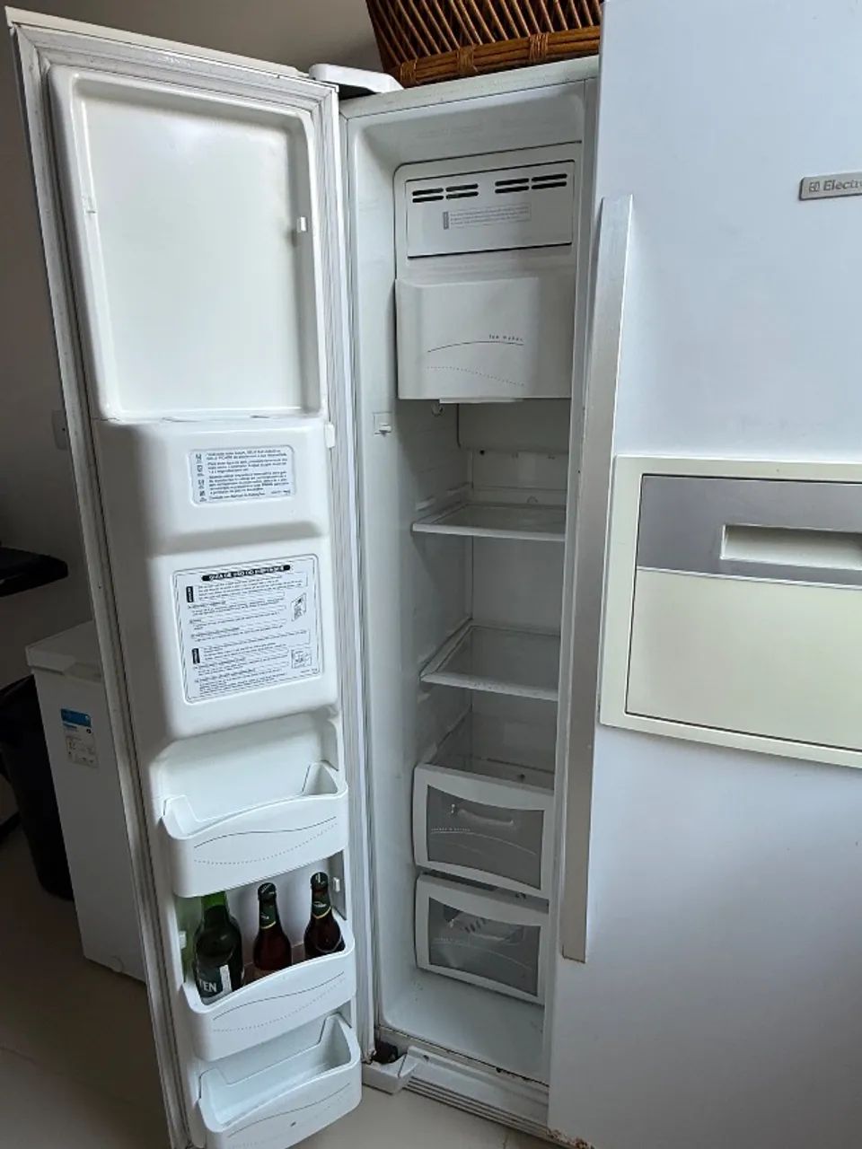 Refrigerador side by side Eletrolux - Foto 4