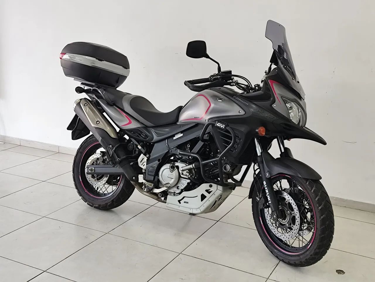 Dl 650 XT  V Strom 2018  - Foto 4