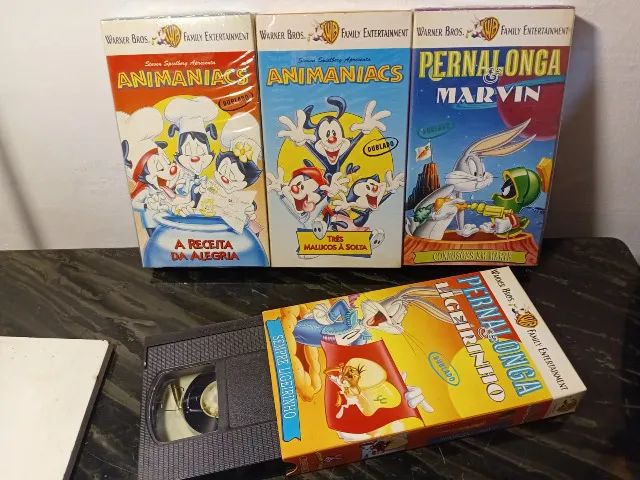 VHS Animaniacs e Pernalonga lacrados
