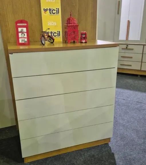 CÔMODA PREMIUM  5 GAV  MDF. PRONTA ENTREGA. - Foto 4