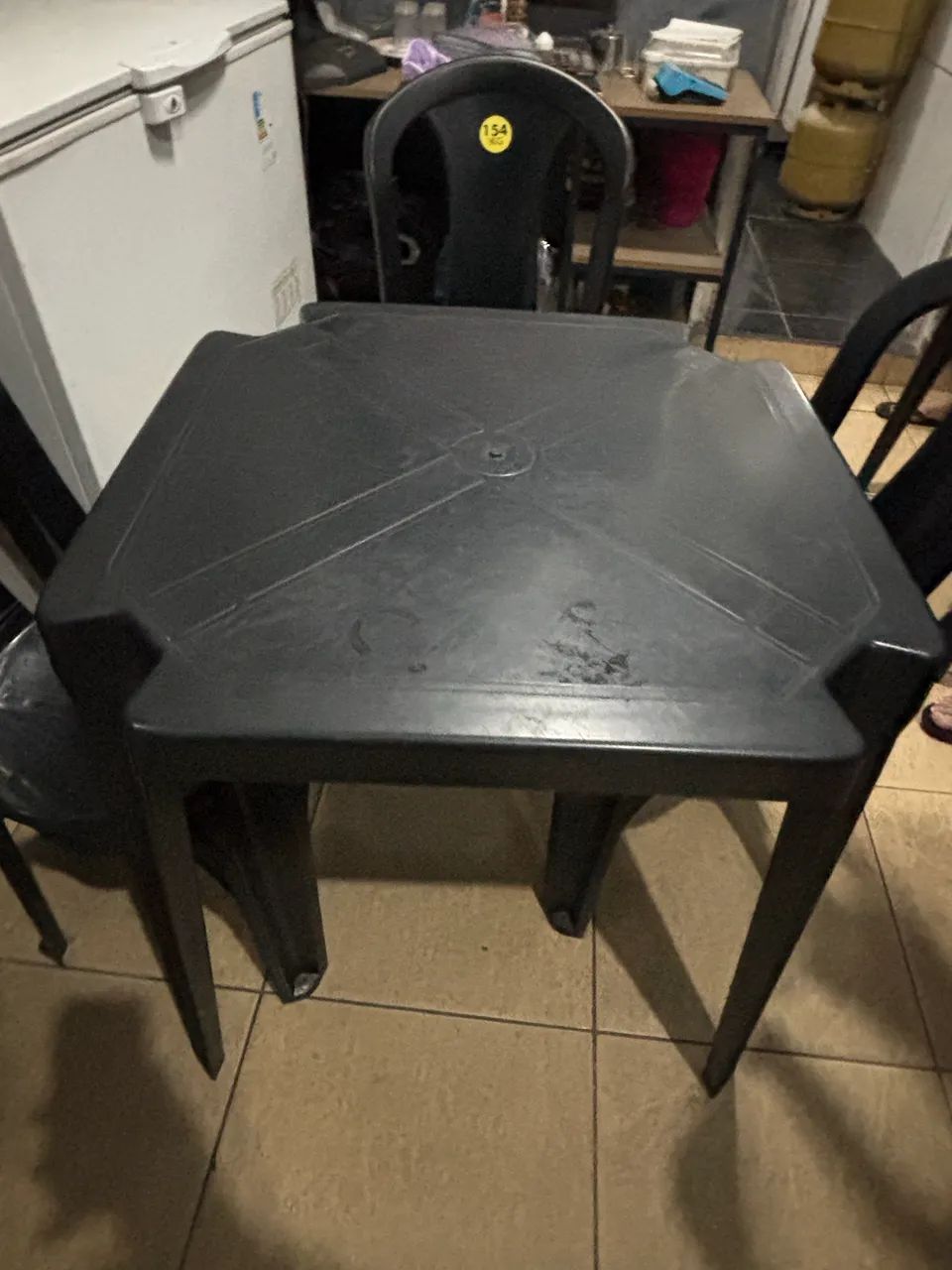 Vendo conjunto de mesa e cadeiras  - Foto 5
