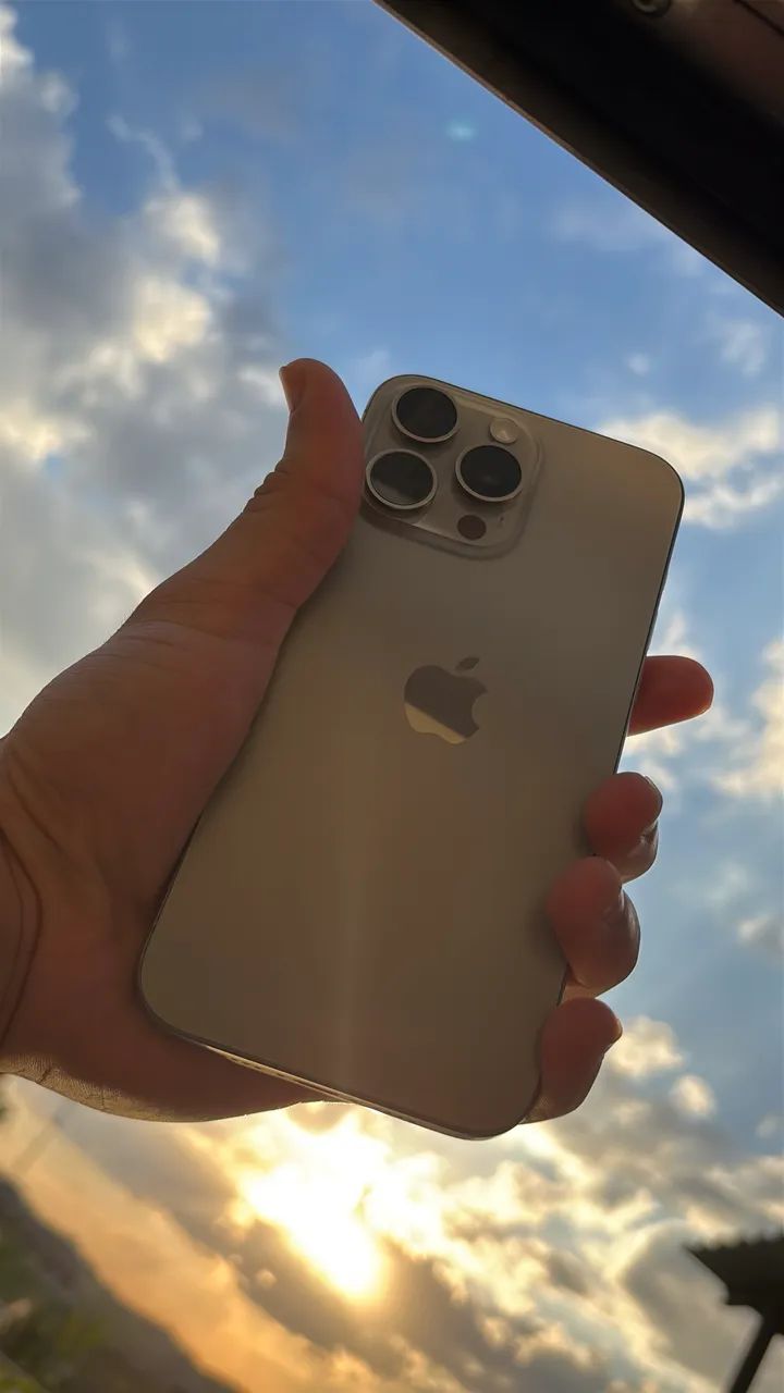 Iphone 15 Pro Max 256GB Cinza Titanium