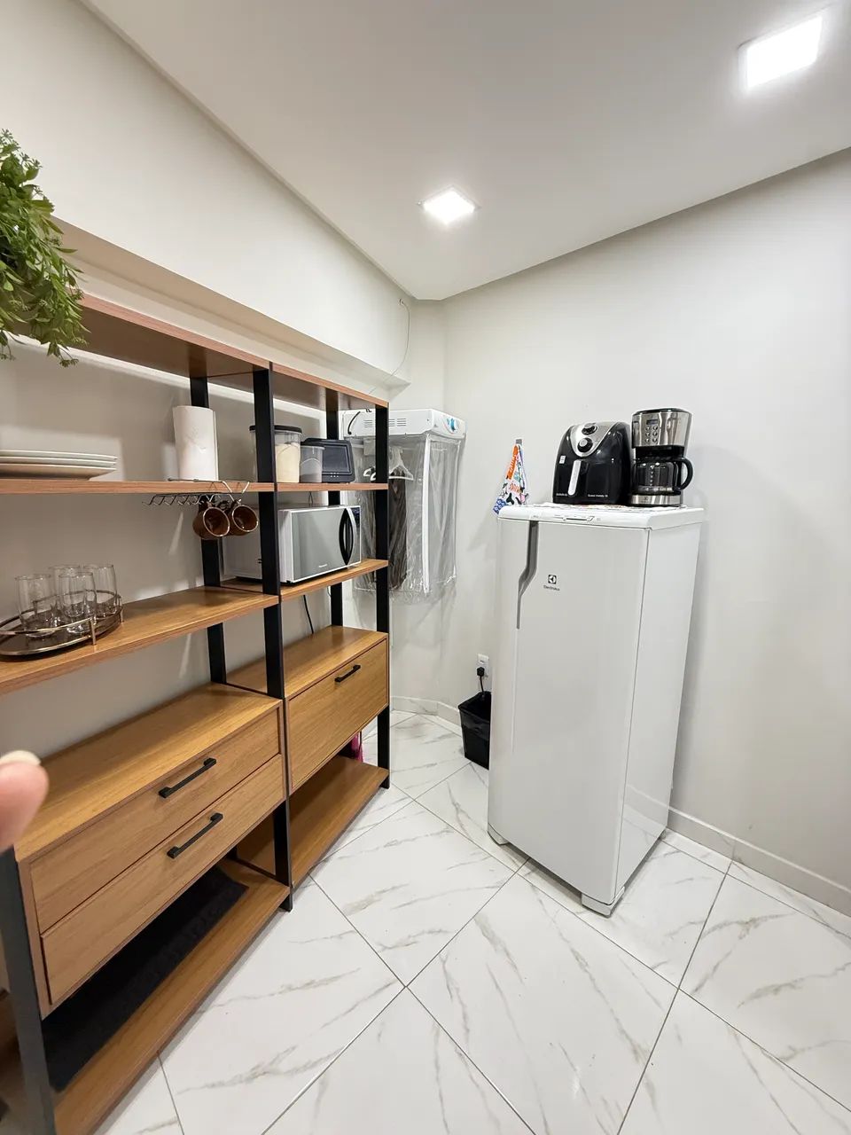 Apartamento climatizado com 1 quarto com suite, tv, wifi e jogo de cama completo. - Foto 7