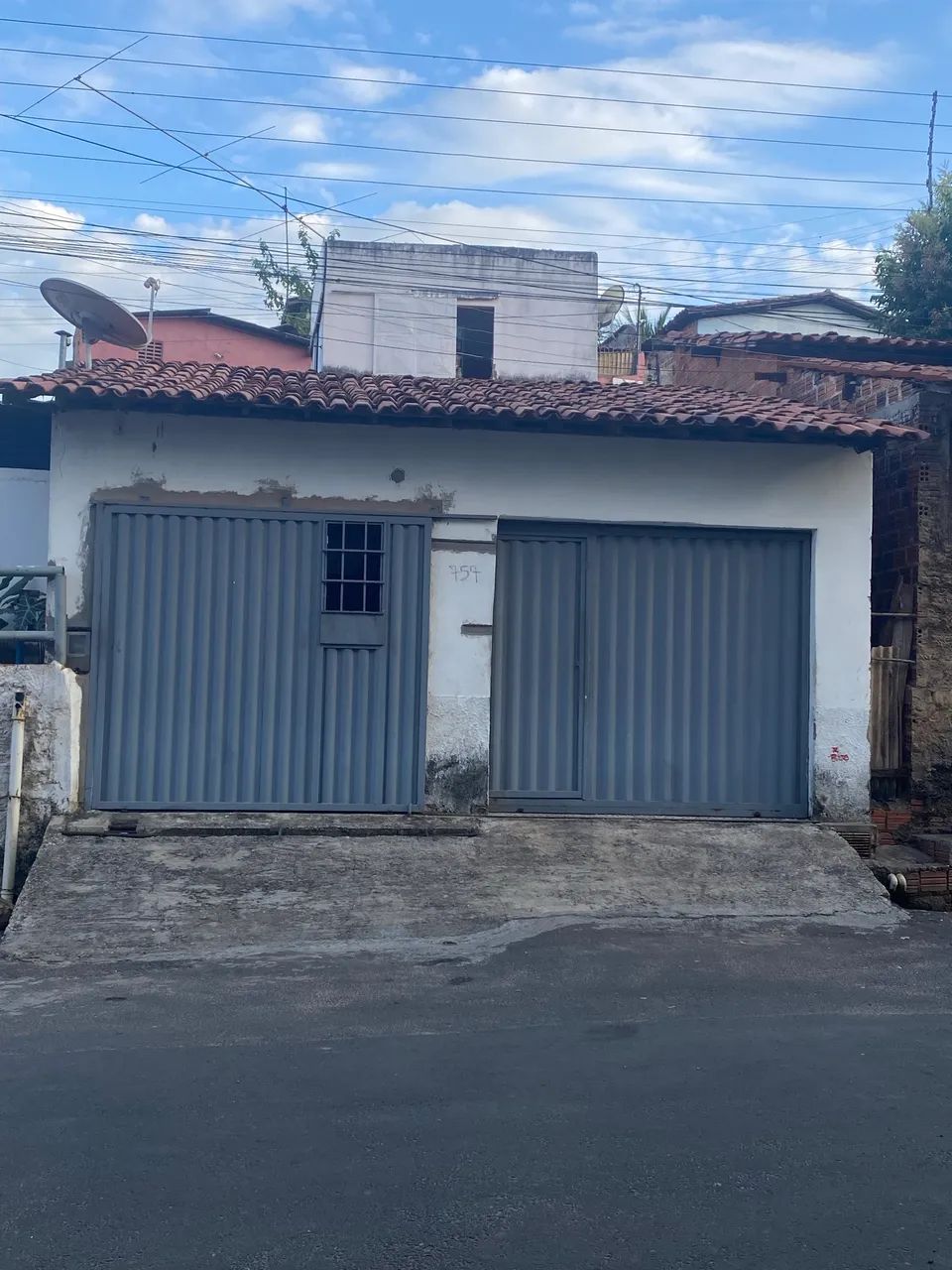 Casa + ponto comercial 