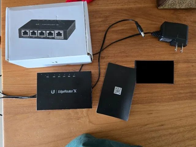 Roteador UBIQUITI ER-X EdgeRouter X - Foto 4
