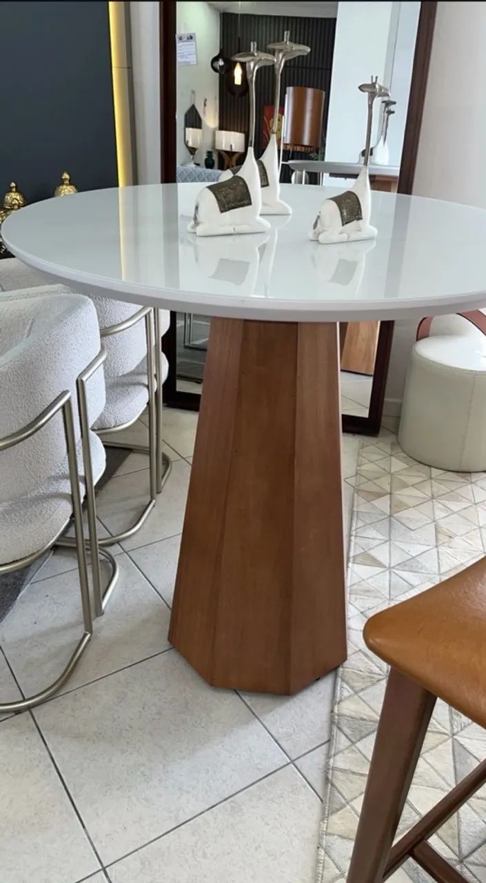 Conjunto bistrô - Mesa com 1mt de diâmetro + 6 Banquetas - Foto 3