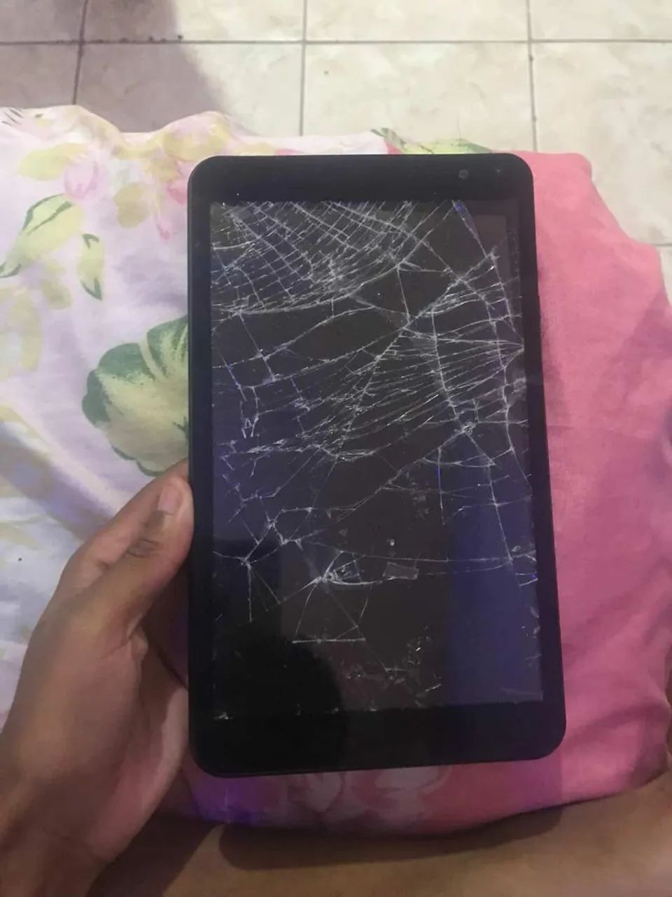 Vendo um tablet Positivo com defeito