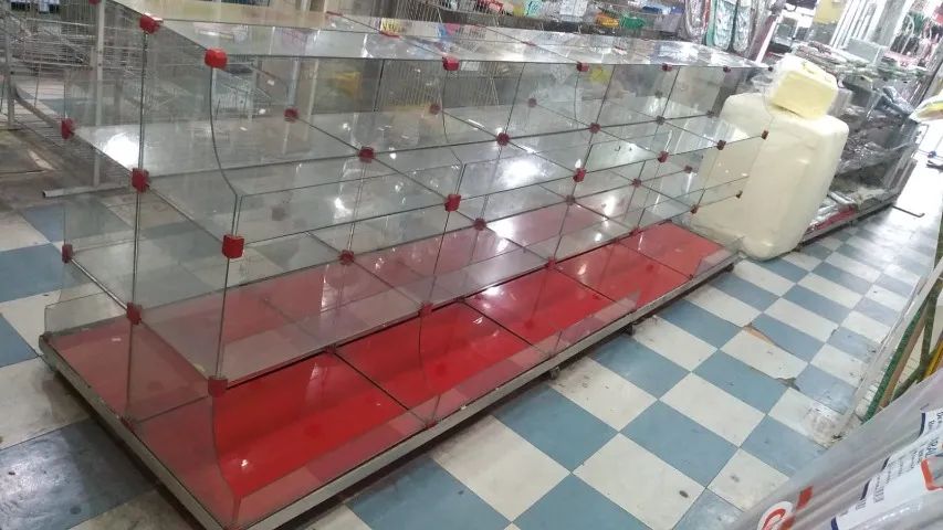 Expositor de vidro temperado modular