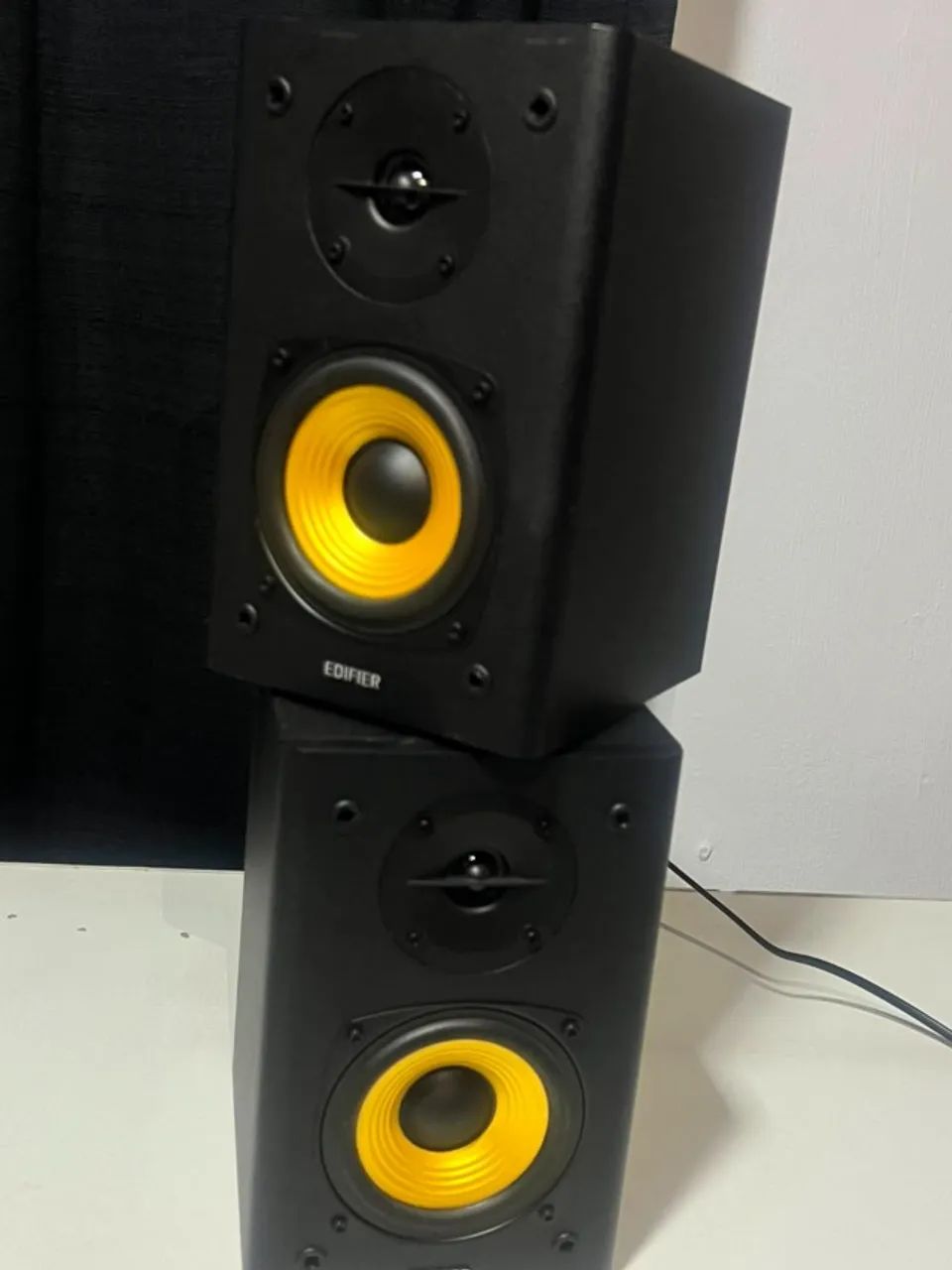 Monitor de Áudio Edifier R1000T4 (