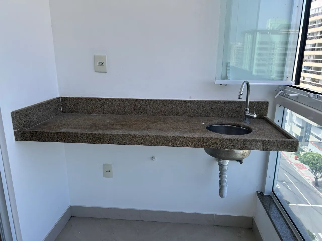 2 bancadas de granito com cubas.  - Foto 3