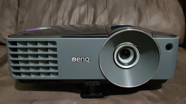 Projetor Datashow BenQ MX514PB 2700 Lumens Resolução HD XGA Home Theater