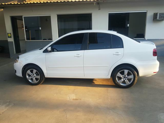 Vw Polo 1.6 confortline Branco 2014 - Foto 2