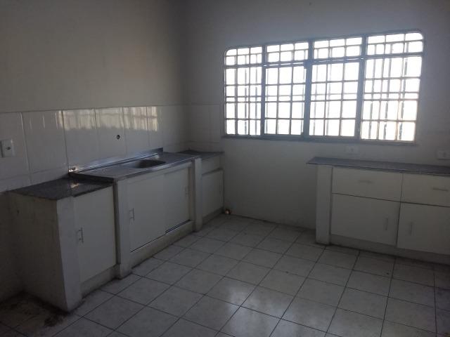 Galpão industrial 2000m², com docas, pé direito alto, piso de alta resistencia - Foto 5