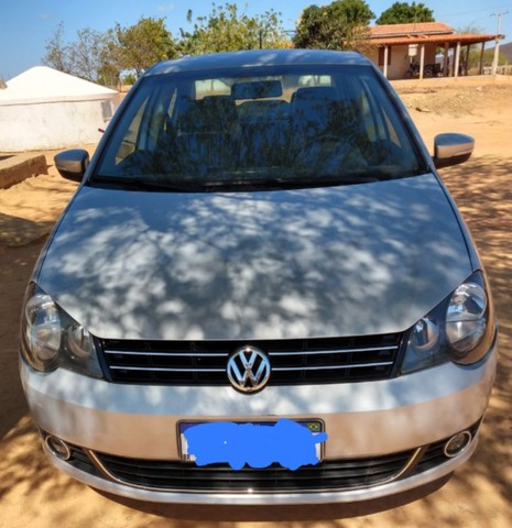 VENDO POLO SEDAN 14/14 TELE ZAP *