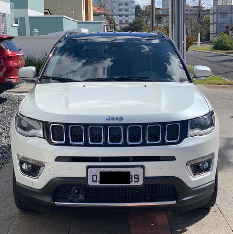 JEEP COMPASS LIMITED + PACK HIGH TECH + INTERIOR SKY GRAY