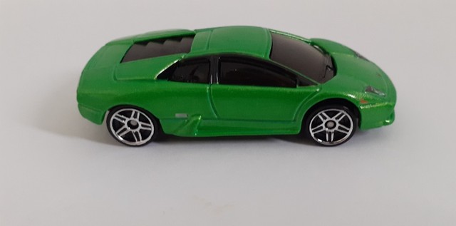 Lamborghini Murcielago - Escala 1/64 Hot Wheels  - Foto 3