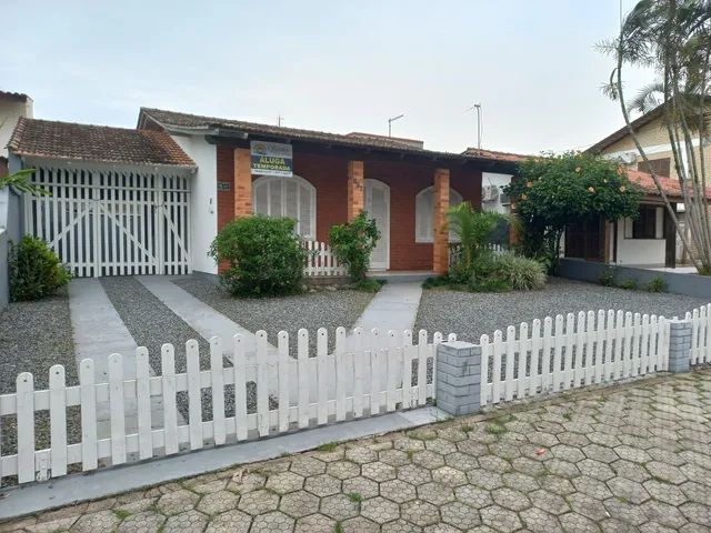 São Francisco do Sul-SC Praia de Enseada Rua Rio de Janeiro Temporada. 