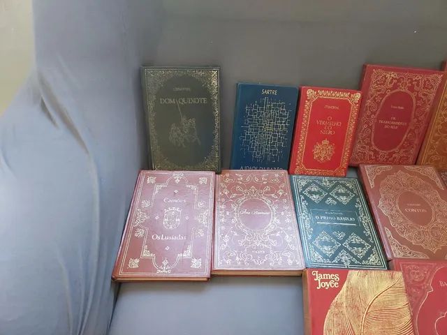 Coleção de livros clássicos capa dura - Foto 6