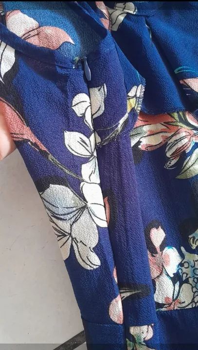 Vestido Azul Escuro estampado Tamanho M - Foto 5