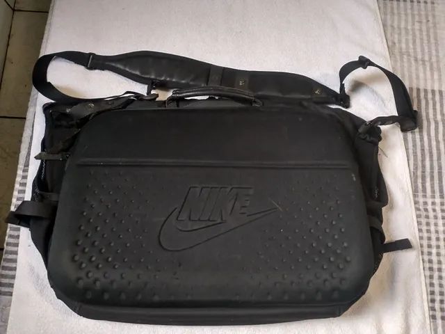 Bolsa Nike naylon emborrachada alça parte de couro  - Foto 4